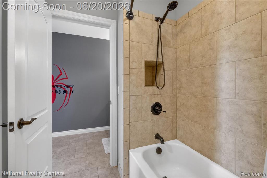 58160 International Drive, South Lyon, MI 48178 — Photo 32