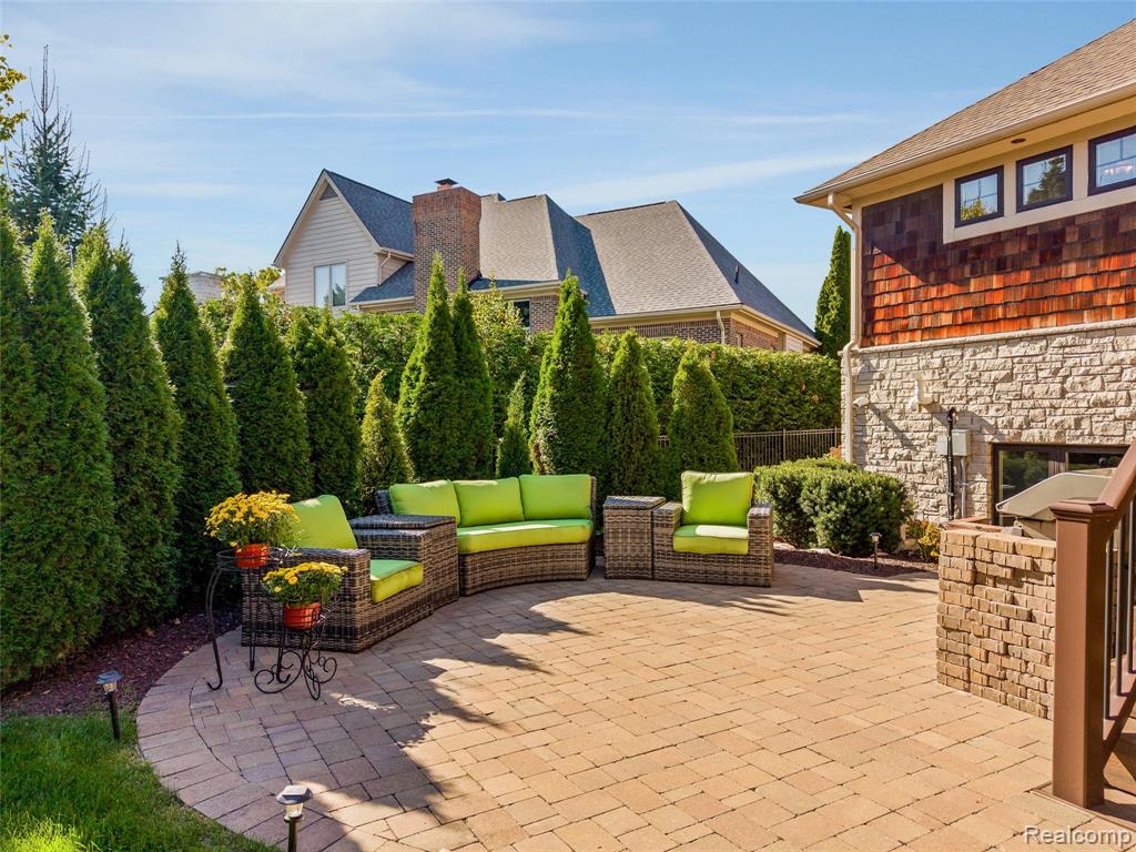 7252 Ardsley Lane, Clarkston, MI 48348 — Photo 8