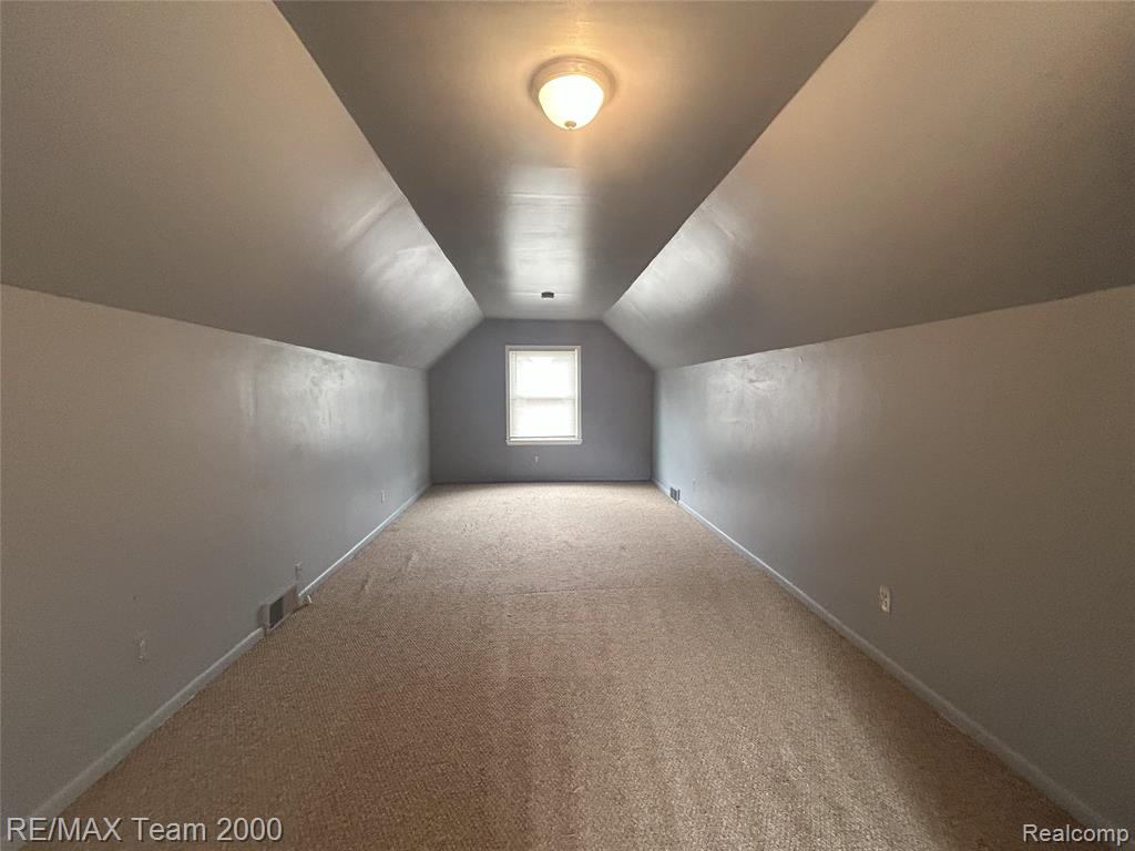 8306 GRAYFIELD Street, Dearborn Heights, MI 48127 — Photo 14