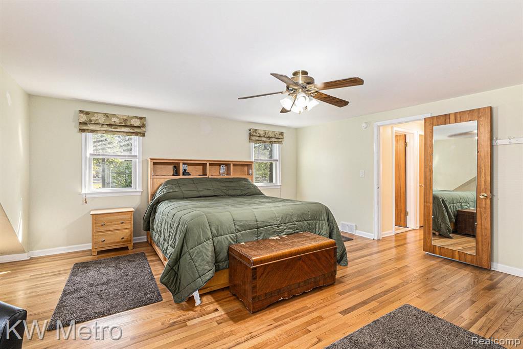 449 Shoreview Drive, Waterford, MI 48328 — Photo 18