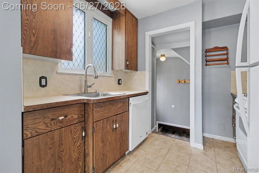 7785 Huron Street, Taylor, MI 48180 — Photo 10