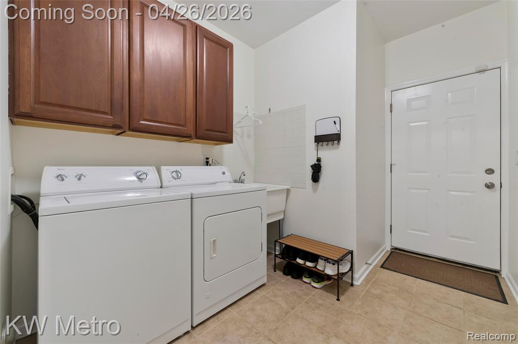 47592 Pembroke Drive, Canton, MI 48188 — Photo 28