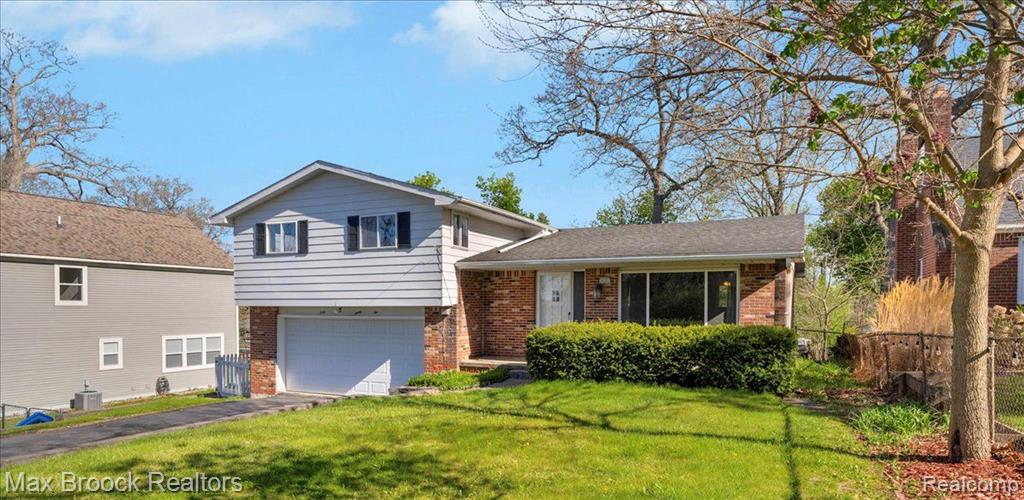 4332 LANETTE Drive, Waterford, MI 48328 — Photo 3