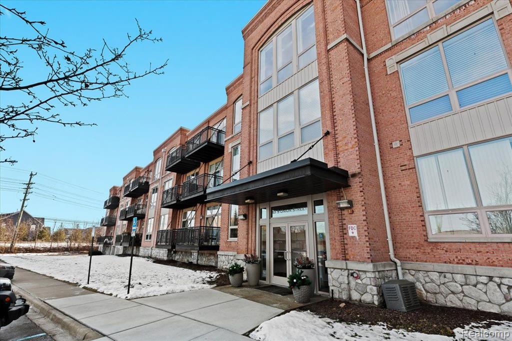 101 S UNION Street, 208, Plymouth, MI 48170 — Photo 24