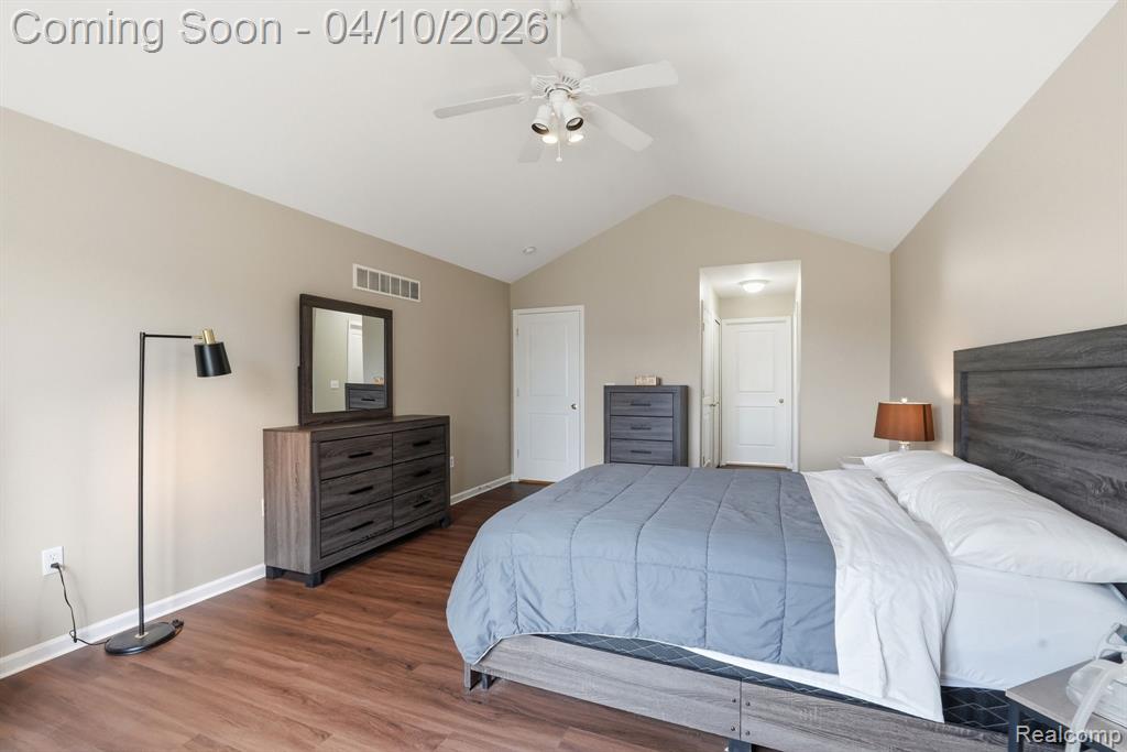 300 E Canford Park, Canton, MI 48187 — Photo 21