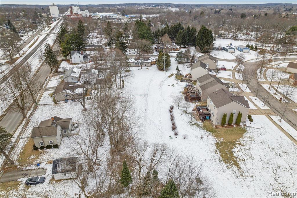 310 TAYLOR Lane, Chelsea, MI 48118 — Photo 52