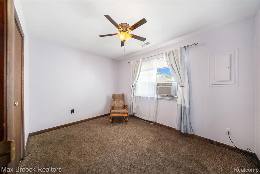 1719 KNOWLES Street, Ypsilanti, MI 48198 — Photo 8