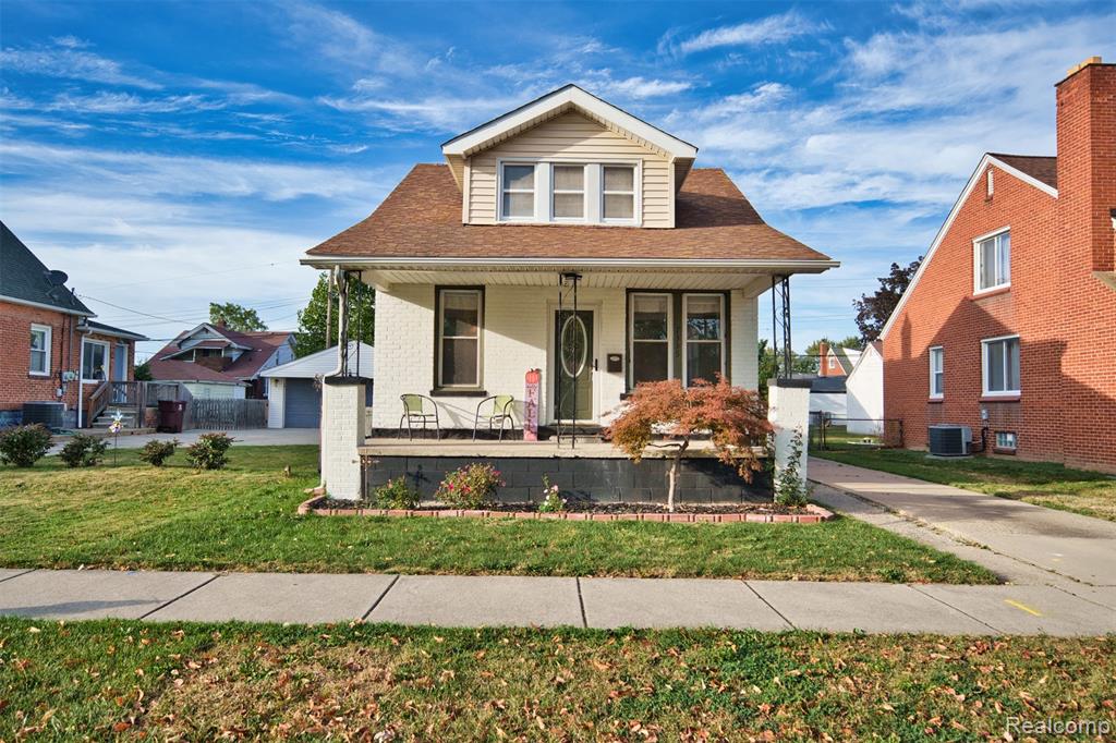 7335 Gronow, Center Line, MI 48015 — Photo 2