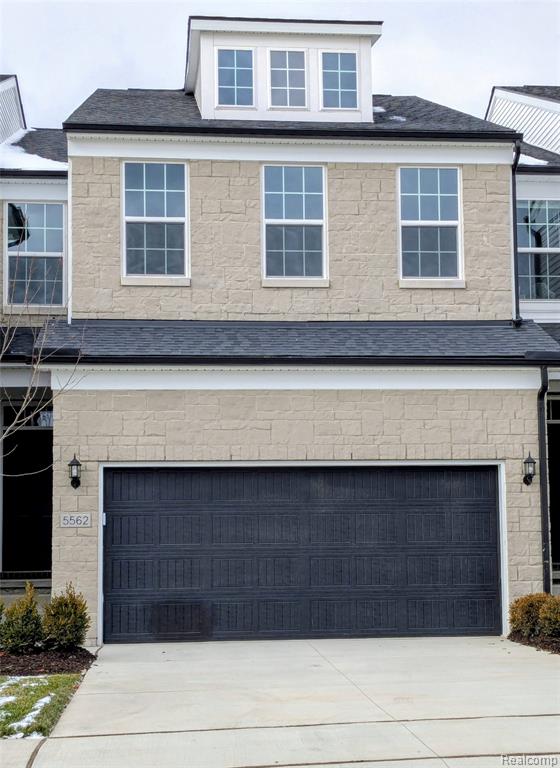 5562 E Spaniel Drive, Ann Arbor, MI 48108 — front exterior