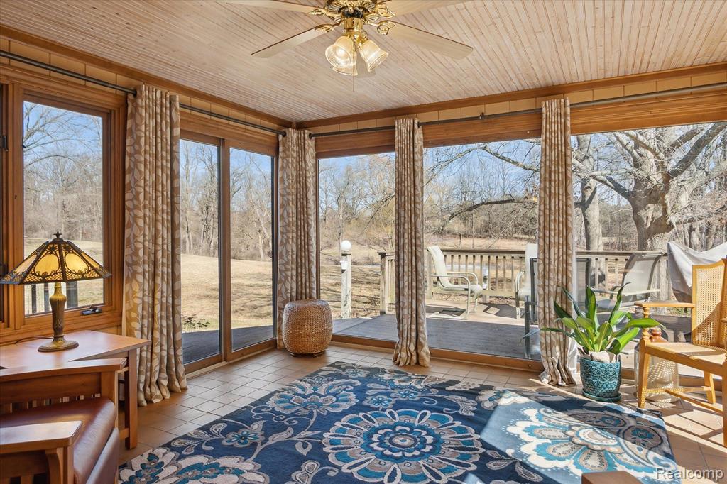 5836 DUTCH HILL Drive, Ann Arbor, MI 48105 — Photo 21