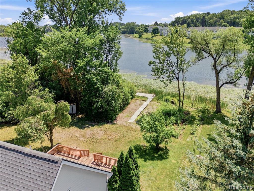 879 Barren Oaks Drive, Pontiac, MI 48341 — Photo 6