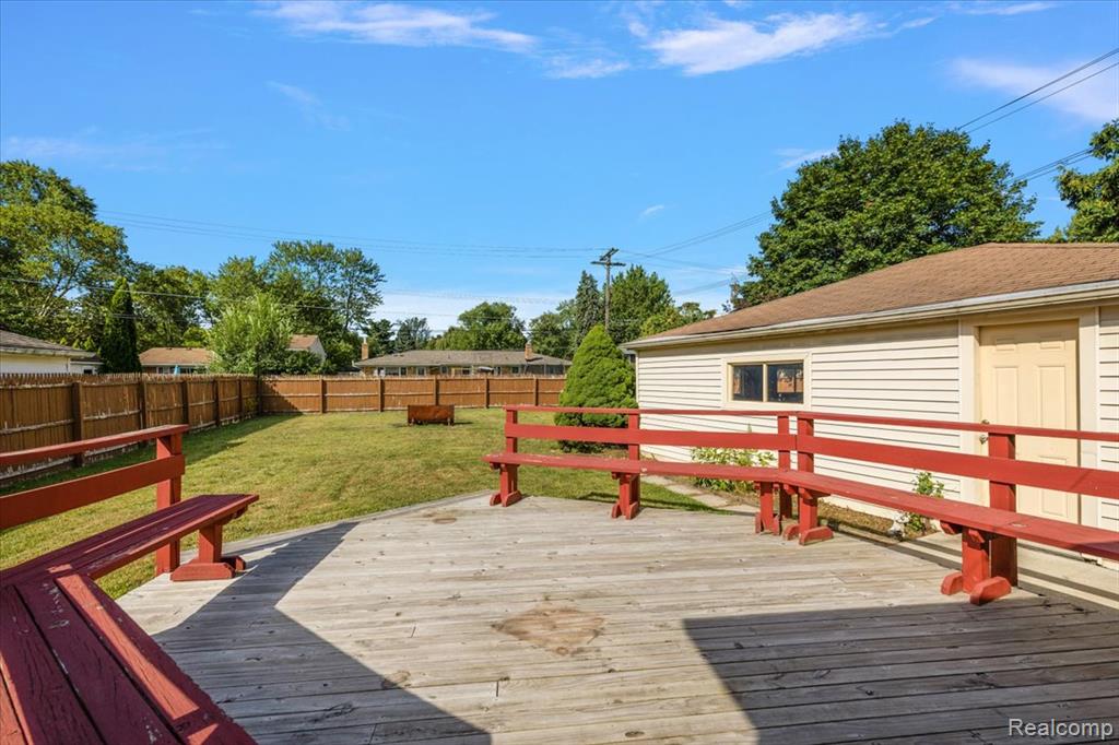 8628 Strom Drive, Sterling Heights, MI 48314 — Photo 45