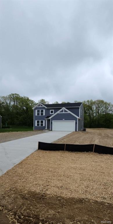 124 Forest Way, Davisburg, MI 48350 — front exterior