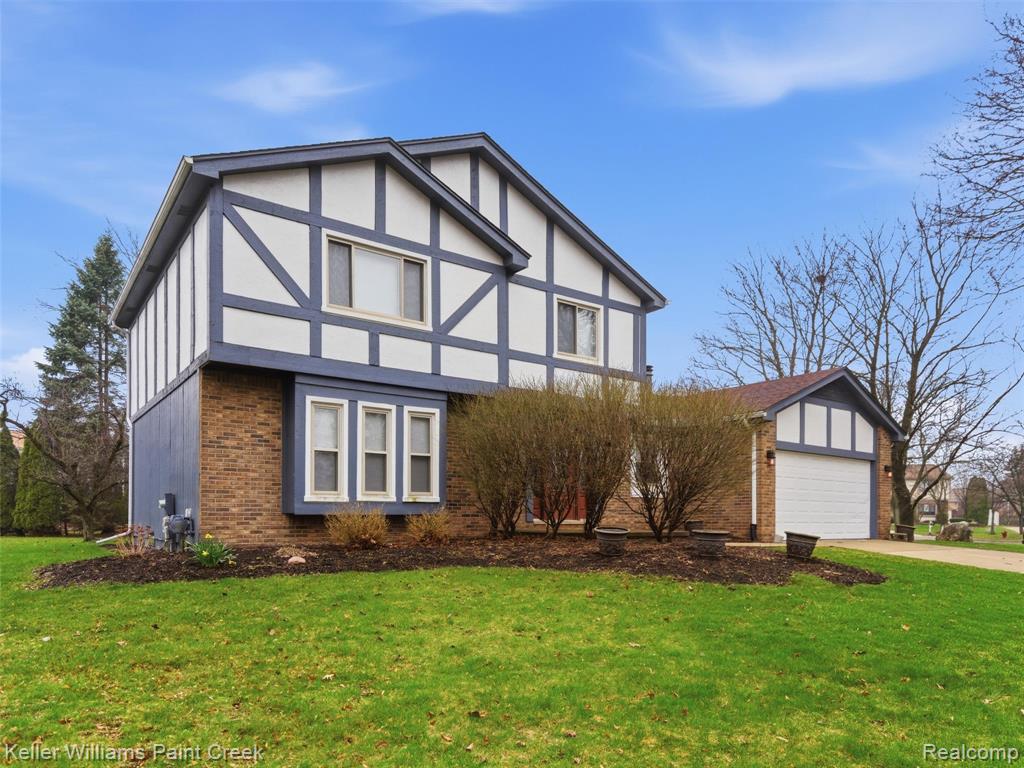 25845 Buckminster Drive, Novi, MI — Photo 2