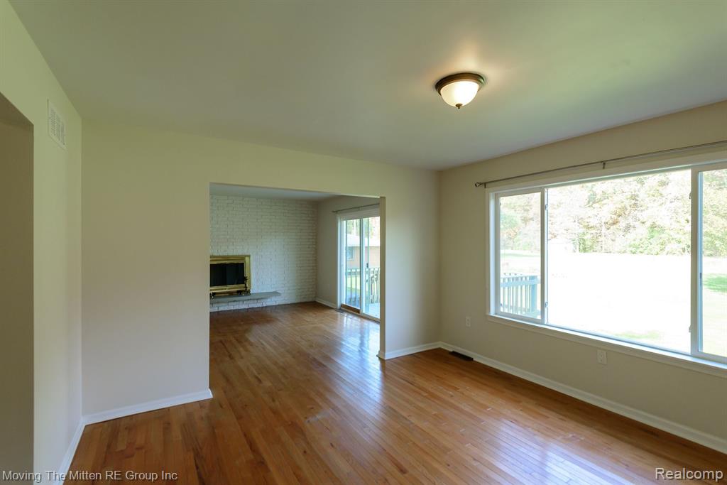 43654 CROWLEY Road, Van Buren, MI 48111 — Photo 6