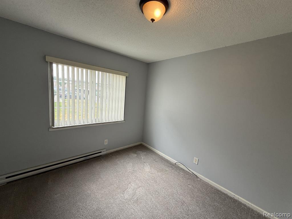 8162 24 Mile Rd, Shelby Twp, MI 48316 — Photo 12