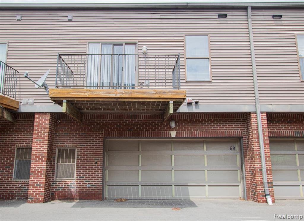 68 W Bethune Street, Detroit, MI 48202 — Photo 24