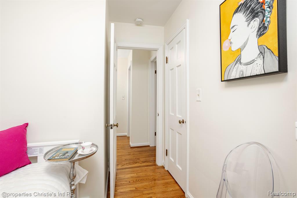 475 Neff Road, Grosse Pointe, MI 48230 — Photo 15