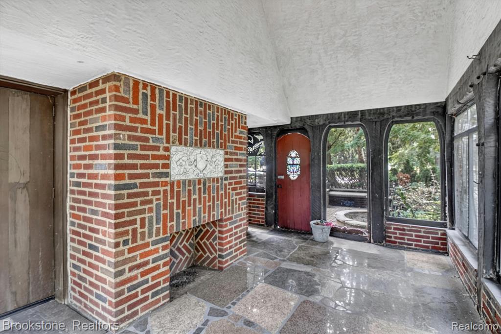 1735 Lincolnshire Drive, Highland Park, MI 48203 — Photo 13