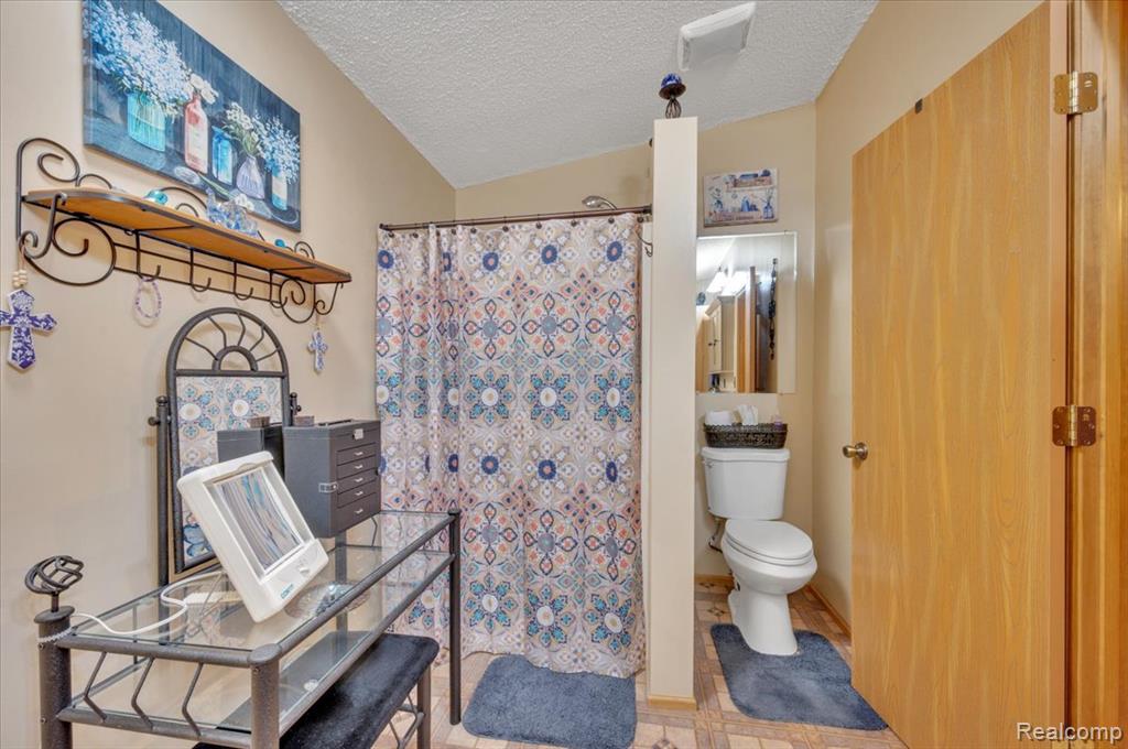 1995 Mitchell Lake Road, Arcadia, MI 48412 — Photo 14