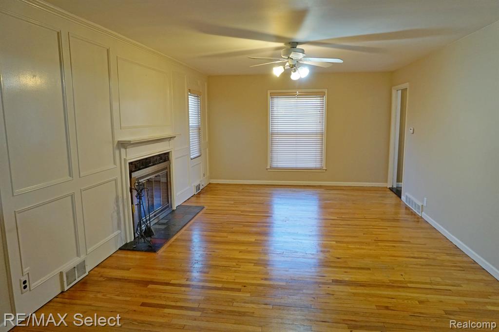 570 SHOREVIEW Drive, Waterford, MI 48328 — Photo 6