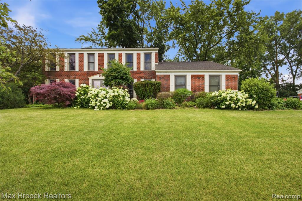 4259 Savoie Trail, West Bloomfield, MI 48323 — Photo 2