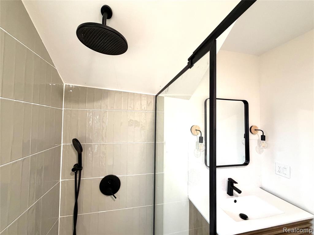 2256 Tuxedo Street, Detroit, MI, 48206