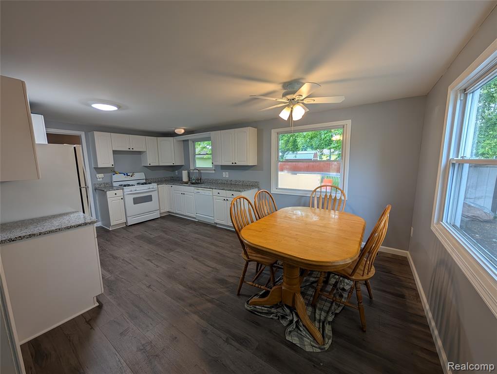 26241 Weigel Road, New Boston, MI 48164 — Photo 25