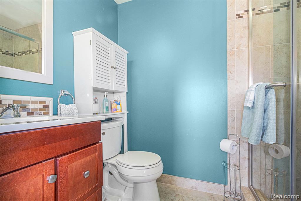 19338 OLD BRIDGE Court, Northville, MI 48167 — Photo 15