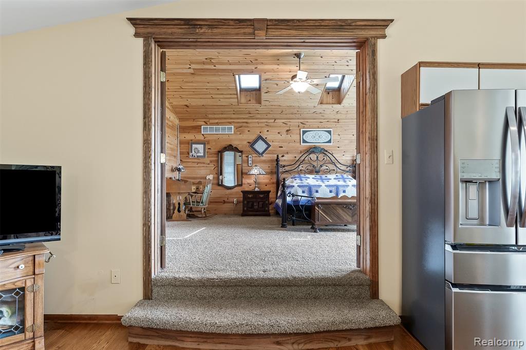 2745 Lari Court, West Bloomfield, MI 48324 — Photo 14