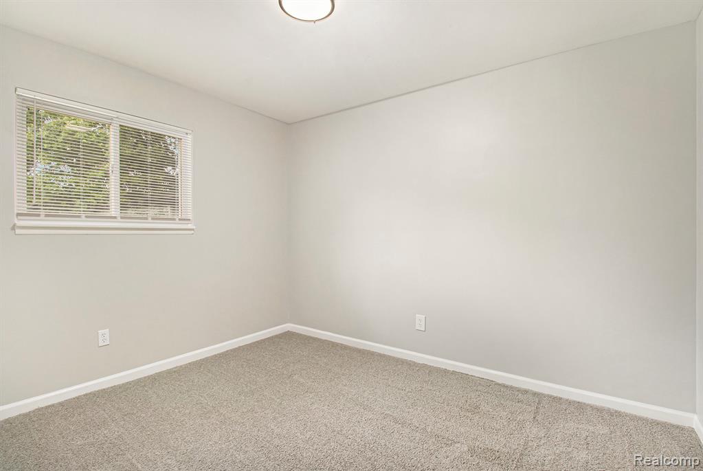8105 Syracuse Street, Taylor, MI 48180 — Photo 25