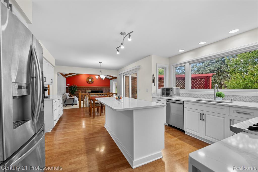 4310 Birch Run Drive, Troy, MI 48098 — Photo 15