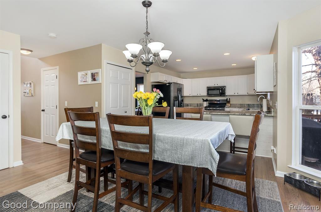 883 VANDERPOOL Drive, Troy, MI 48083 — Photo 8