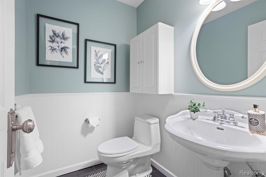 45550 DENISE, Plymouth, MI 48170 — Photo 16
