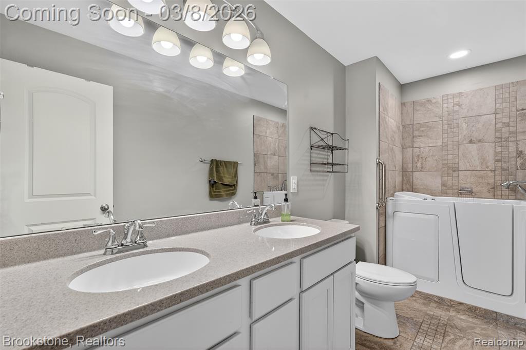 9477 Hickory Hollow Court, Davison, MI 48423 — Photo 26