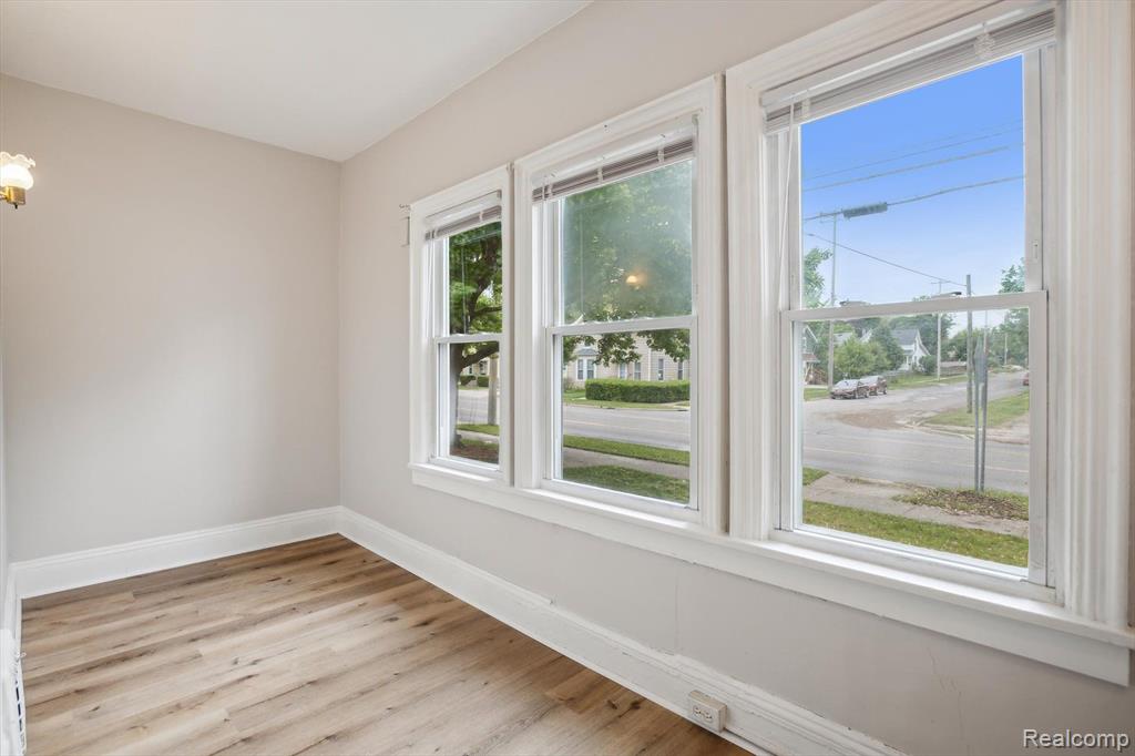 533 W GANSON Street, Jackson, MI 49201 — Photo 12