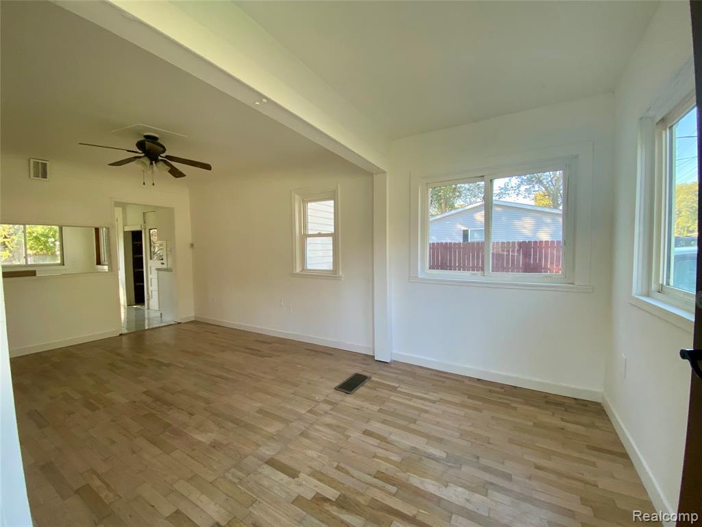 4537 Dewey Road, Newport, MI 48166 — Photo 3