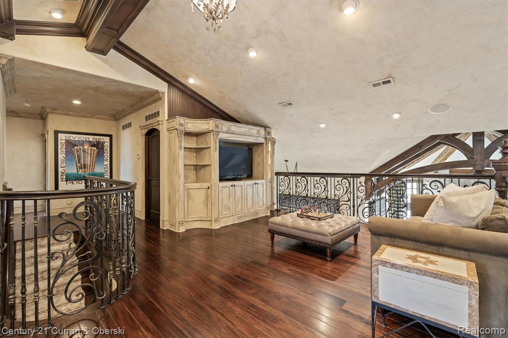 18939 Bella Vista Court, Northville, MI 48168 — Photo 44