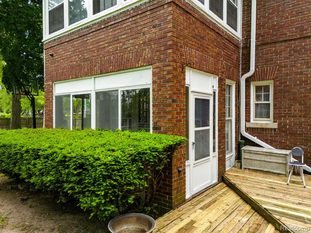 2918 Burns Street, Detroit, MI 48214 — Photo 65