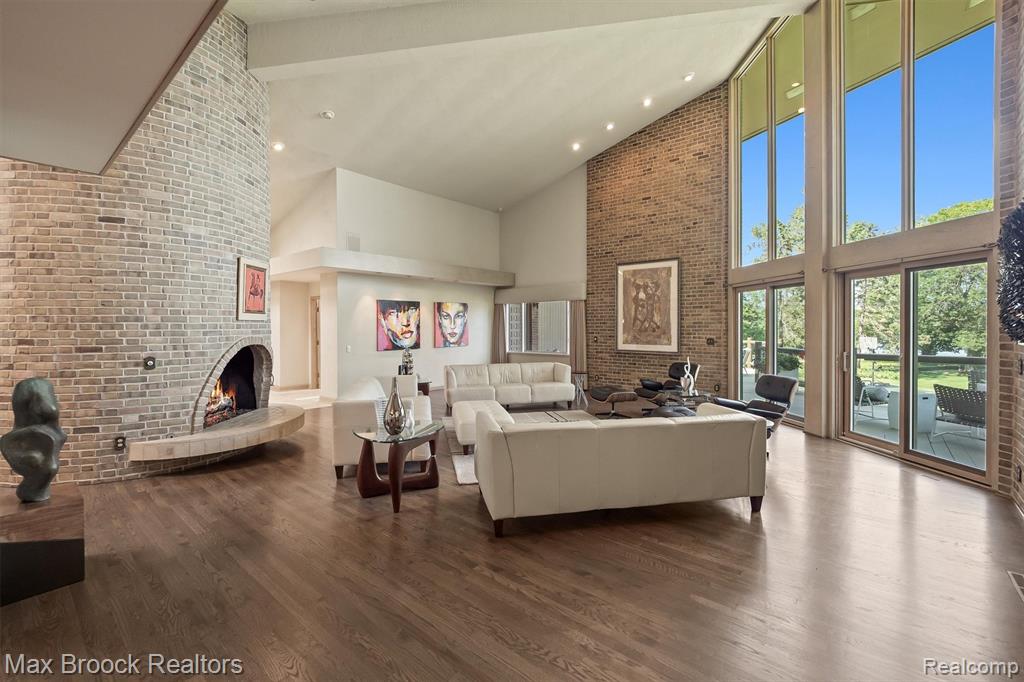 3333 W Shore Drive, Orchard Lake Village, MI 48324 — Photo 13