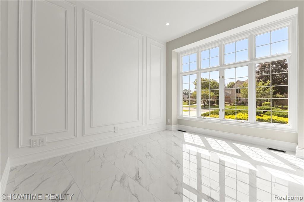 53650 Cherrywood Drive, Shelby Twp, MI 48315 — Photo 25