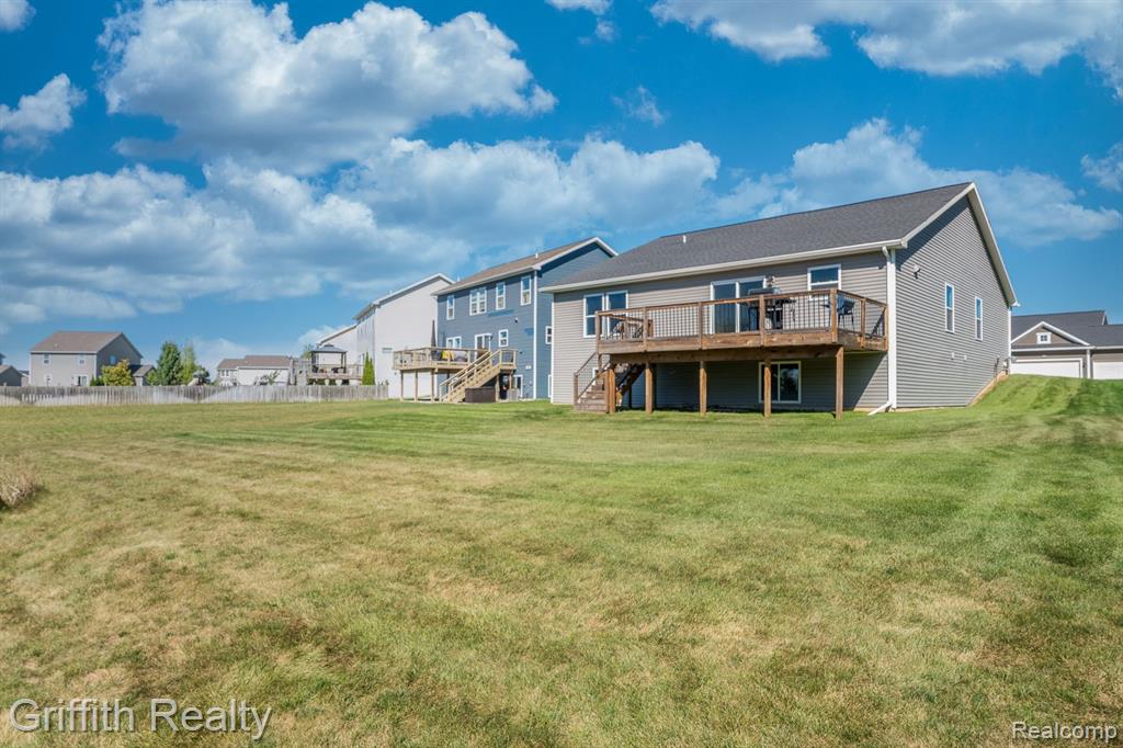 3576 AMBER OAKS Drive, Howell, MI 48855 — Photo 27