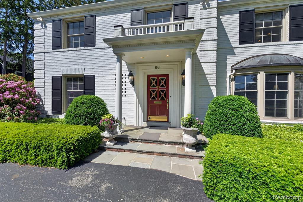 66 Oxford Road, Grosse Pointe, MI 48236 — Photo 2