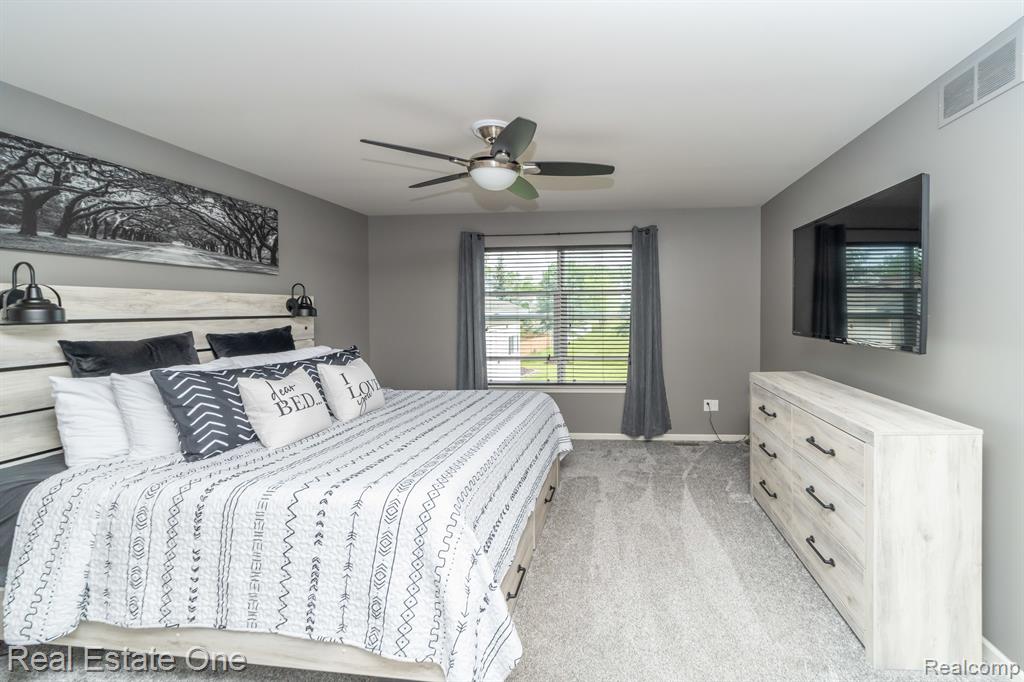 4433 JORDAN Drive, Grand Blanc, MI 48439 — Photo 24