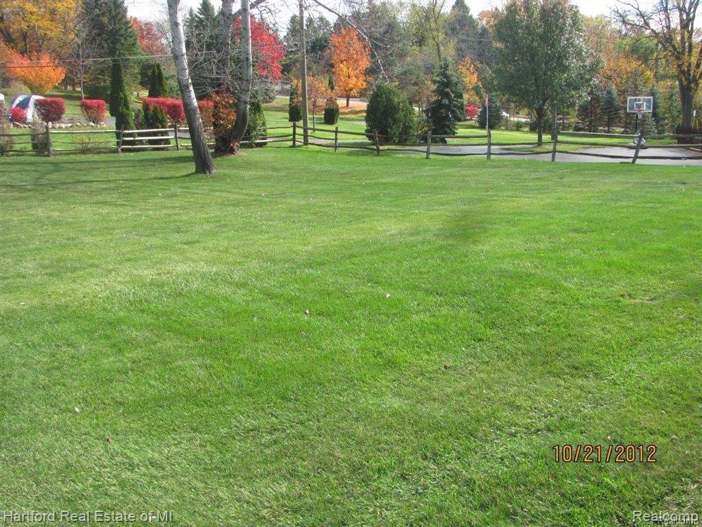 4975 Inkster Road, Bloomfield Hills, MI 48302 — Photo 11