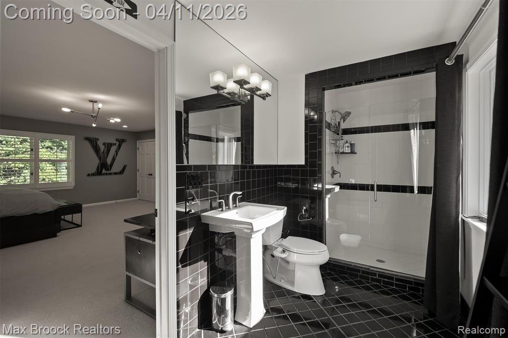 5190 Clarendon Crest Street, Bloomfield Hills, MI, 48302