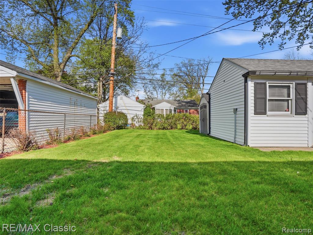 9116 Tecumseh Avenue, Redford, MI 48239 — Photo 51