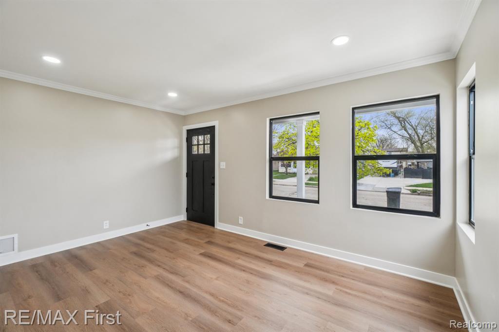 27520 Bohnhoff Street, Roseville, MI 48066 — Photo 3