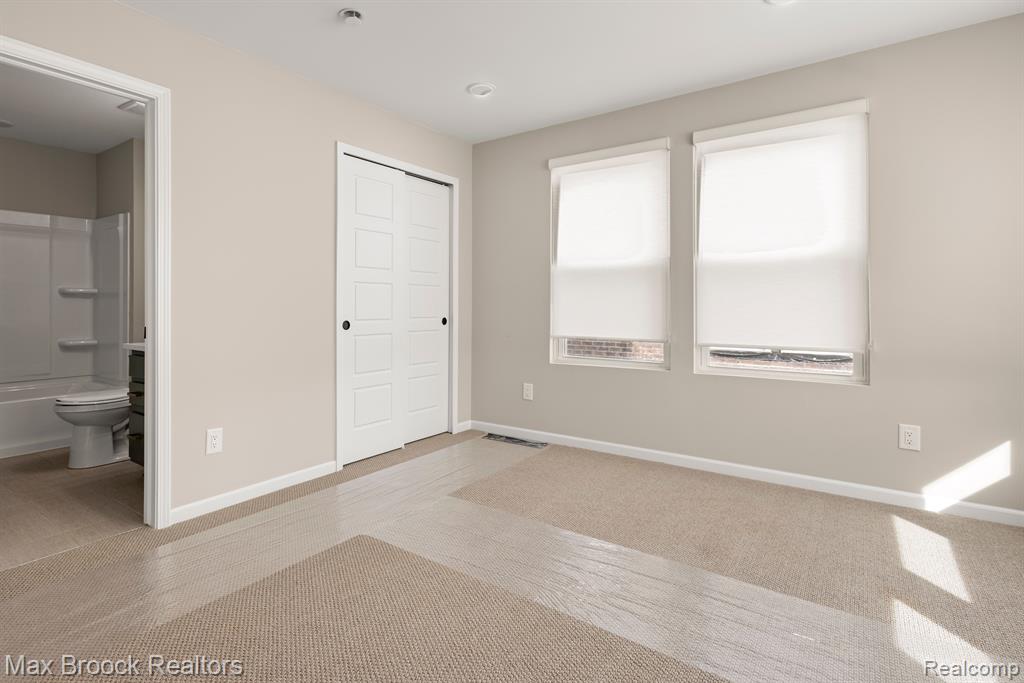 43091 Atwood Avenue 48 NE Atwood Avenue NE, 48, Novi, MI — Photo 19