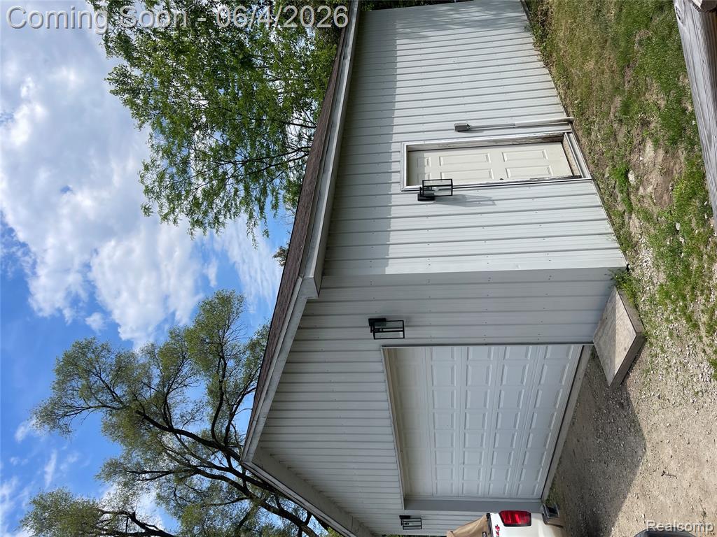 48261 Roy Court, Belleville, MI 48111 — Photo 2